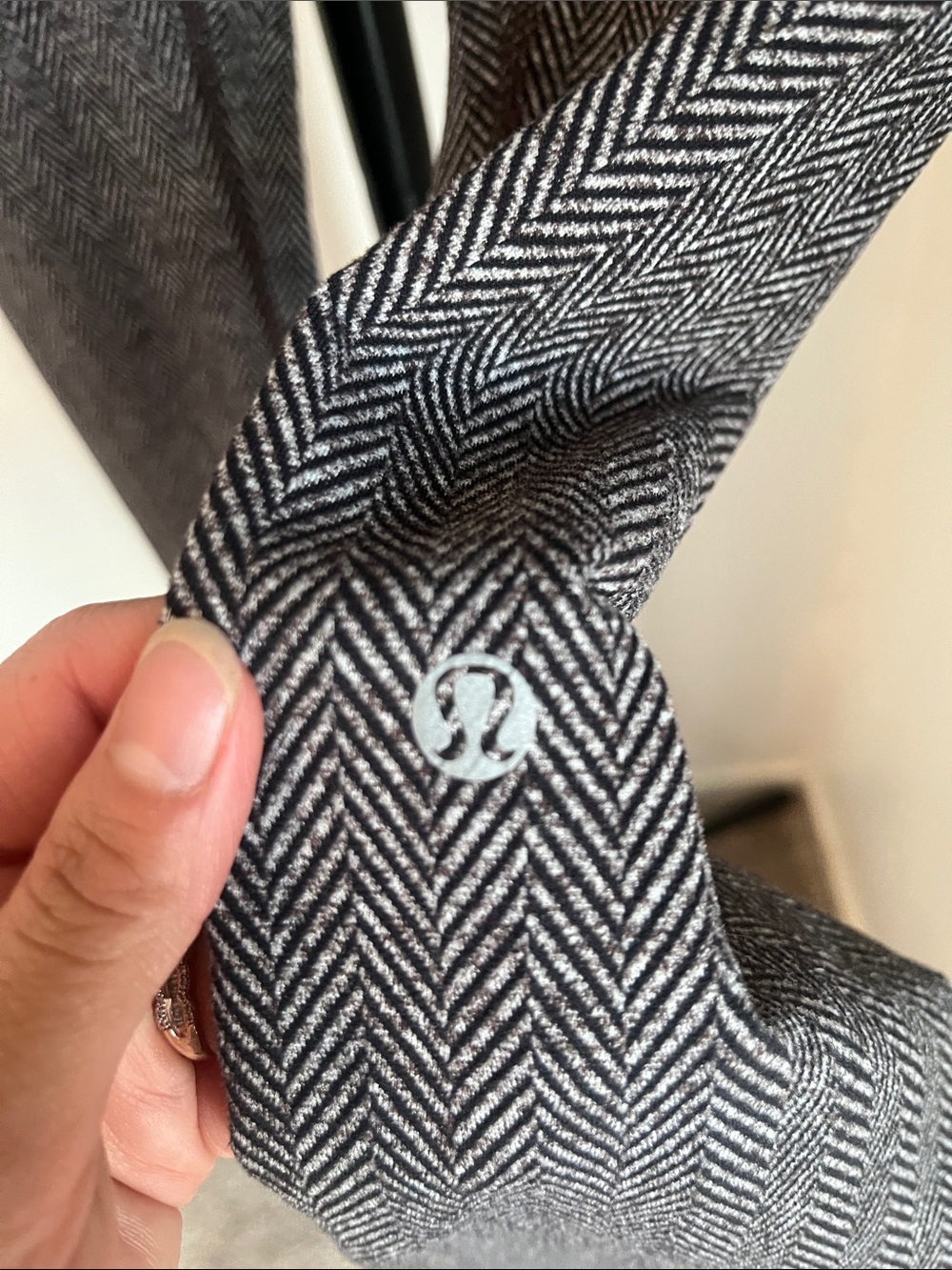 lululemon athletica Gray and Black Herringbone Leggings - Picture 3 of 8
